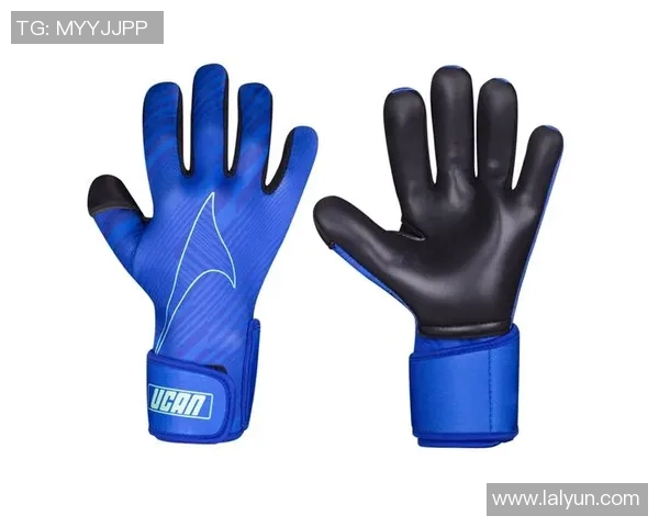 提升守门员表现的秘密武器足球手套的选择与使用技巧解析